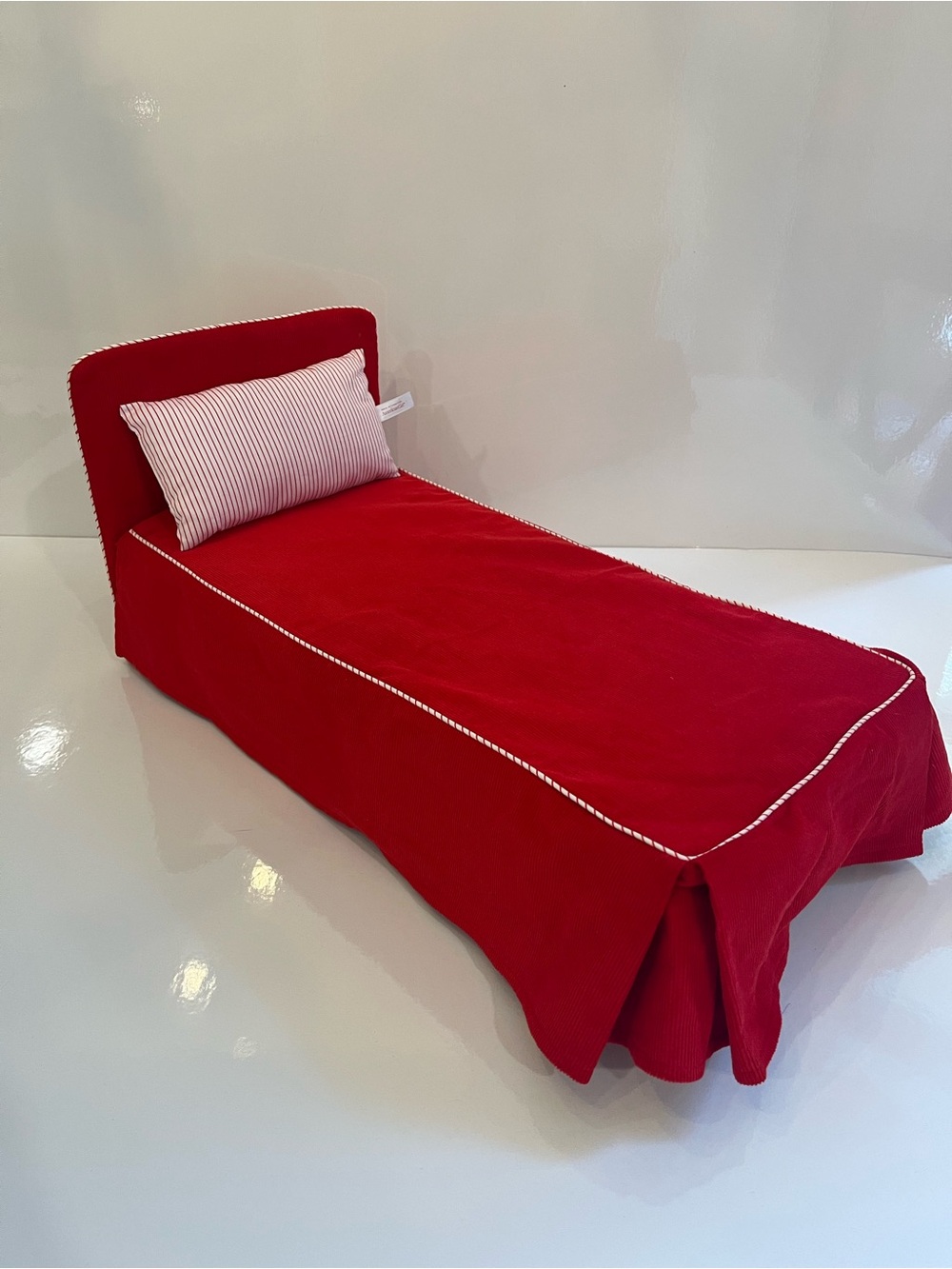 American girl doll Molly’s bed